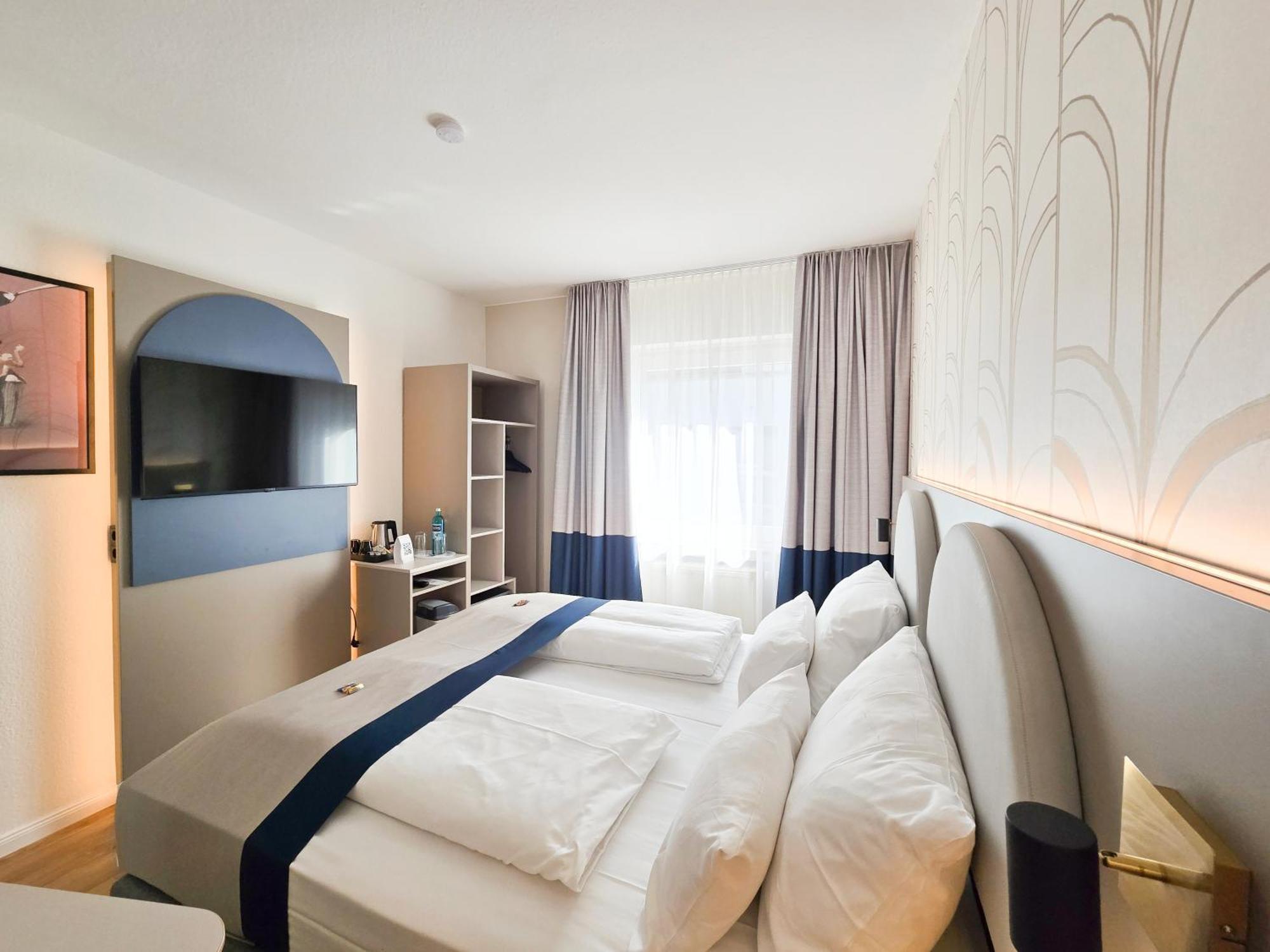Guestified Liyana Hotel Ратинген Экстерьер фото
